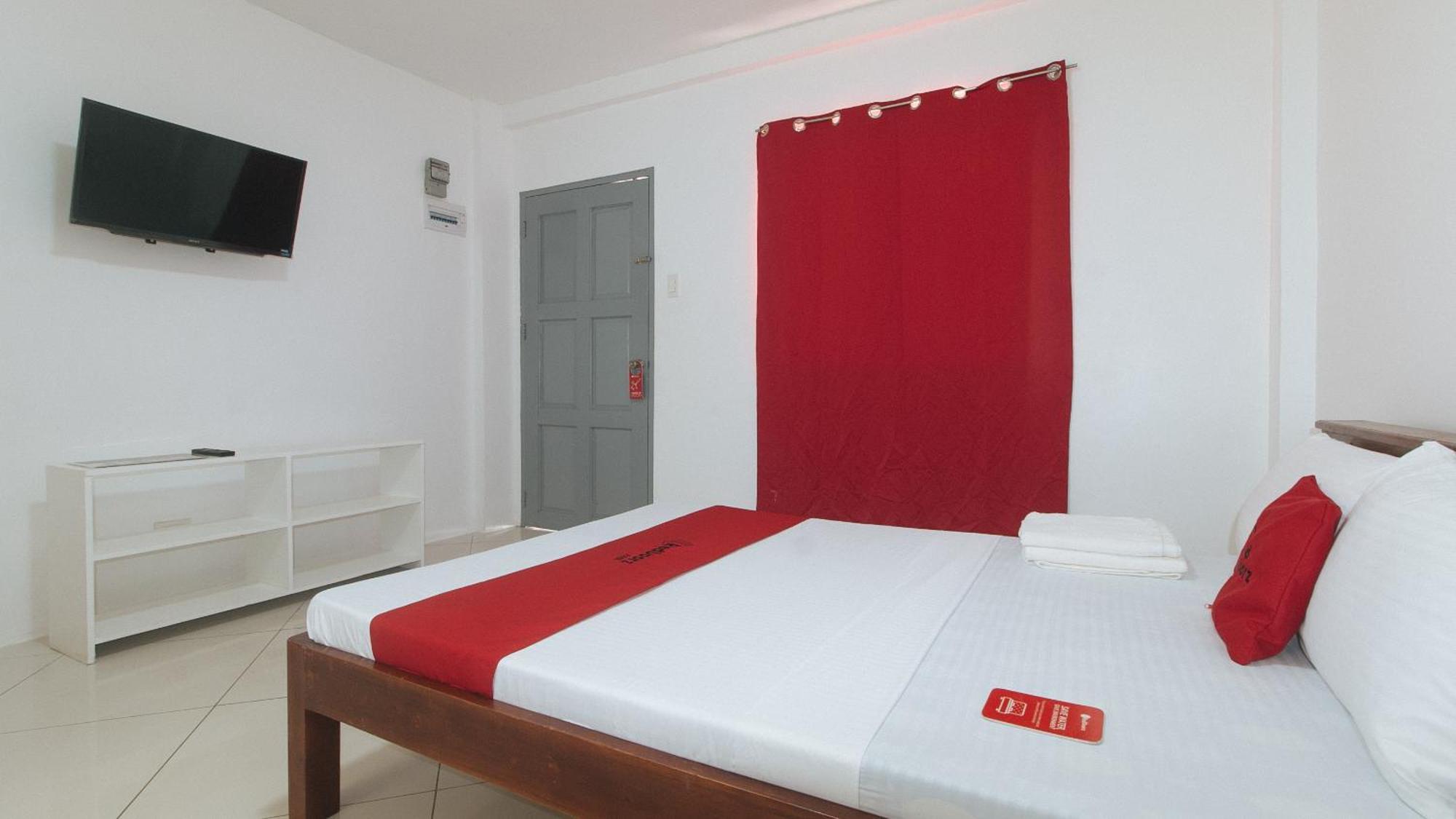 Reddoorz At Fat J Apartelle Mactan Cebu Dış mekan fotoğraf
