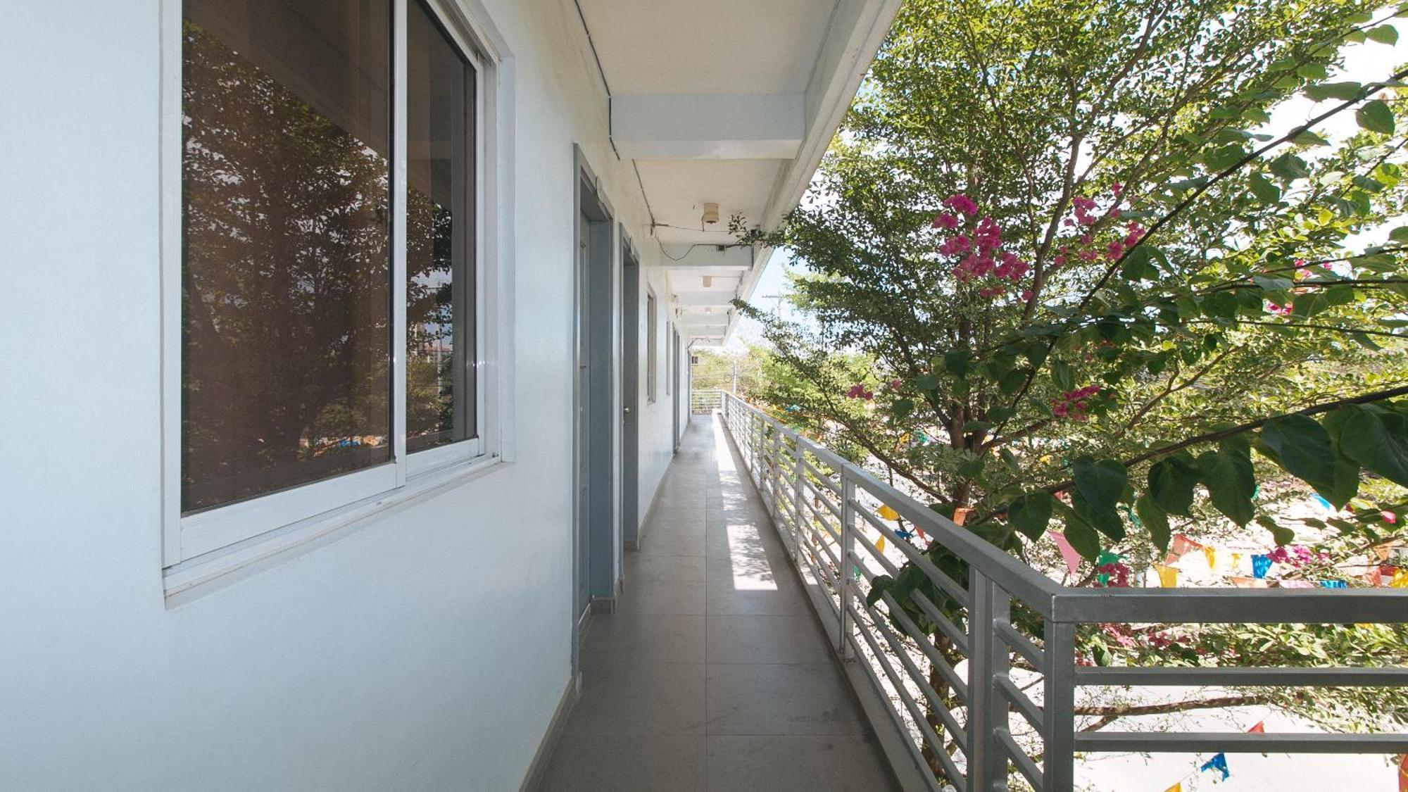 Reddoorz At Fat J Apartelle Mactan Cebu Dış mekan fotoğraf