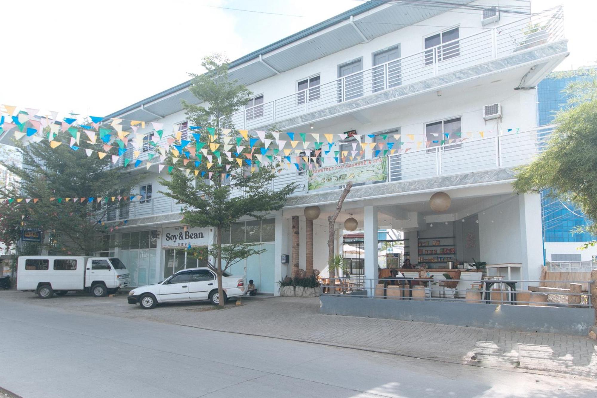 Reddoorz At Fat J Apartelle Mactan Cebu Dış mekan fotoğraf